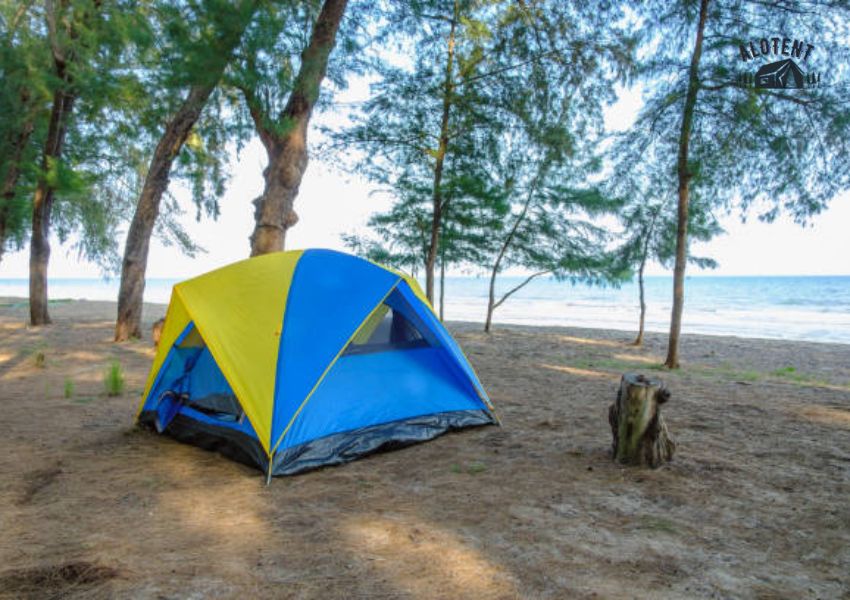 Cắm trại ở 1 bãi biển miền Trung