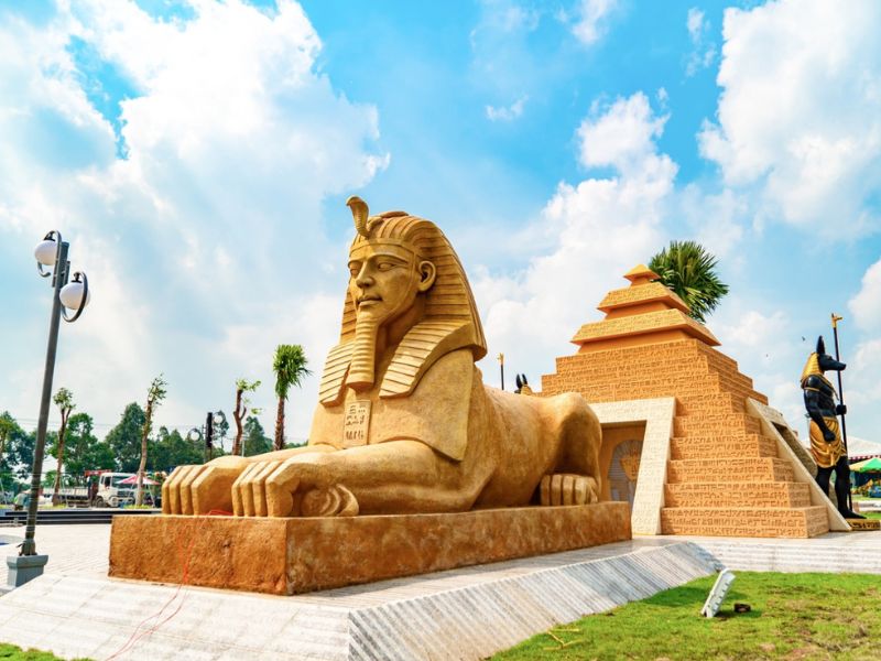 Kim tự tháp Ai Cập - Công viên kỳ quan thế giới Đà Nẵng